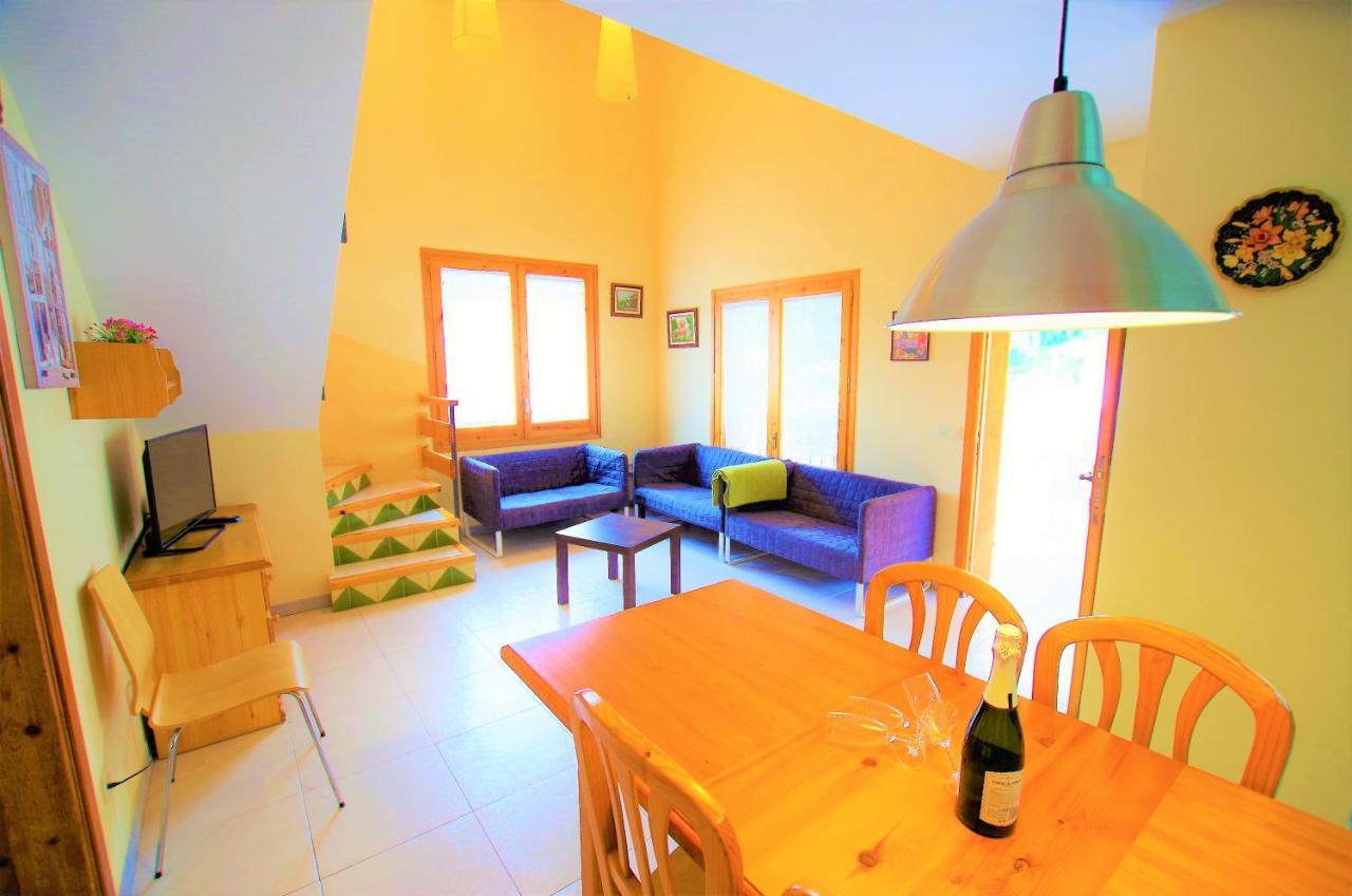 V&v Lloret: Beachside With Private Pool Holiday home