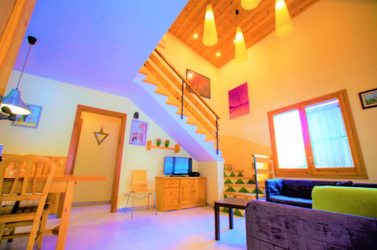 V&v Lloret: Beachside With Private Pool Holiday home
