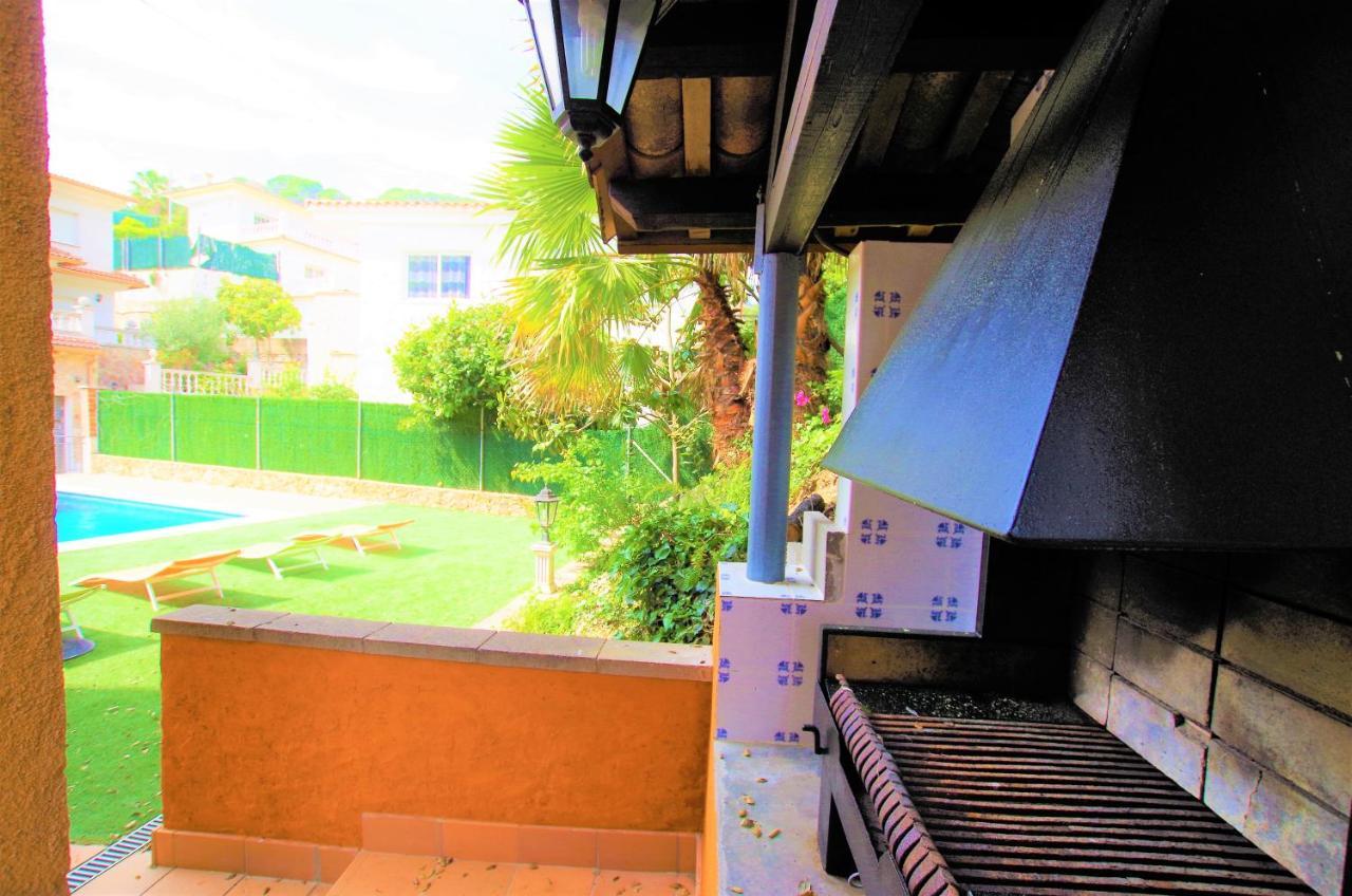 V&v Lloret: Beachside With Private Pool * Lloret de Mar