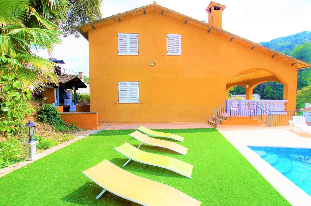 V&v Lloret: Beachside With Private Pool
